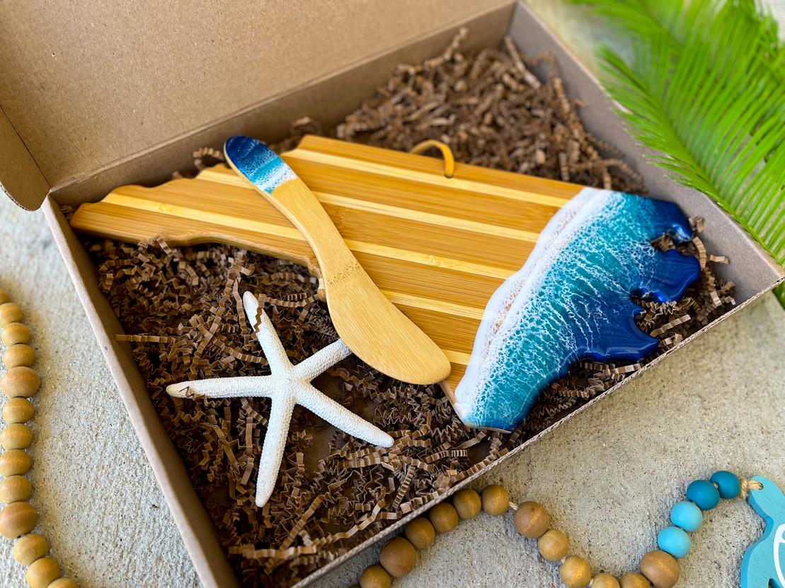 North Carolina Cheese Board Gift Set, Bamboo Serving Tray with Ocean Resin Art, Coastal Home Decor, Outer Banks Art, Holiday Hostess Gift