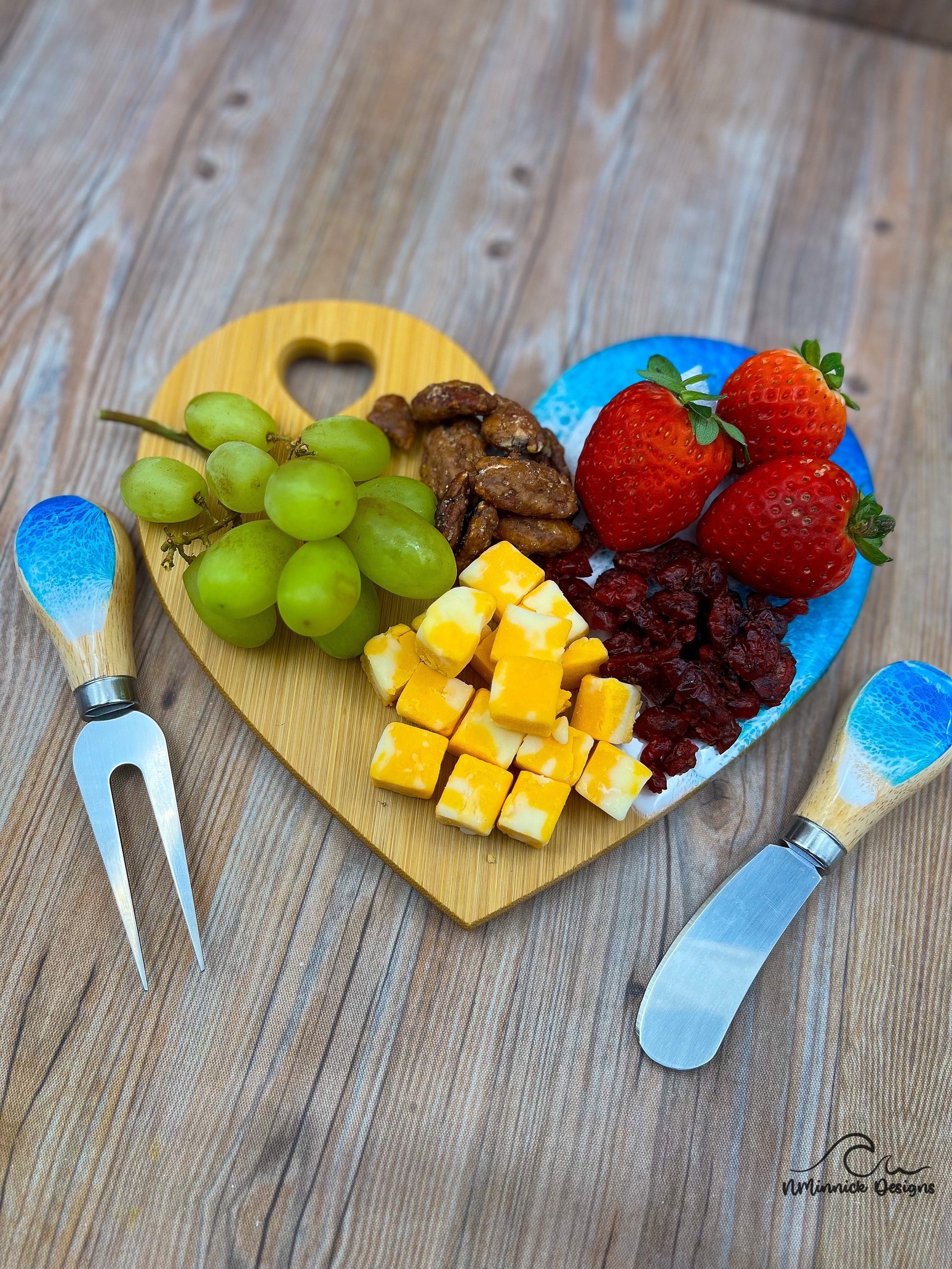 Ocean Resin Mini Heart Shaped Cheese Tray, Valentine Gift Set, Charcuterie Board, Beach Lover Gift, Valentines Gift, Coastal Gift