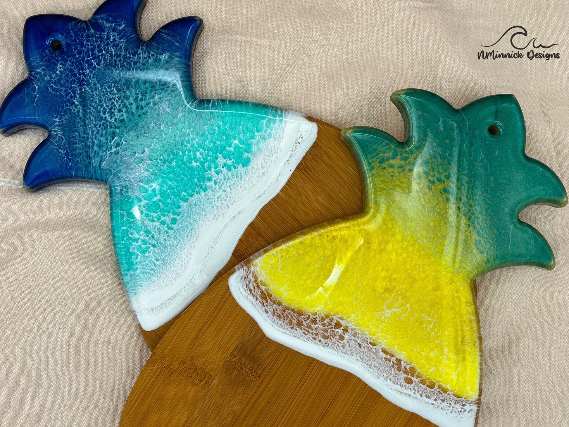 Pineapple Serving Board with Traditional Green and Yellow Pineapple Colors, Pineapple Decor, Pineapple Gifts, Tropical Decor