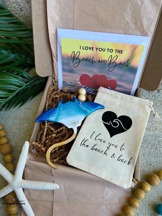 Ornament gift box with handmade wooden Manta Ray ocean resin wave ornament, plastic free packaging, muslin ornament keeper bag and love you to the beach and back card