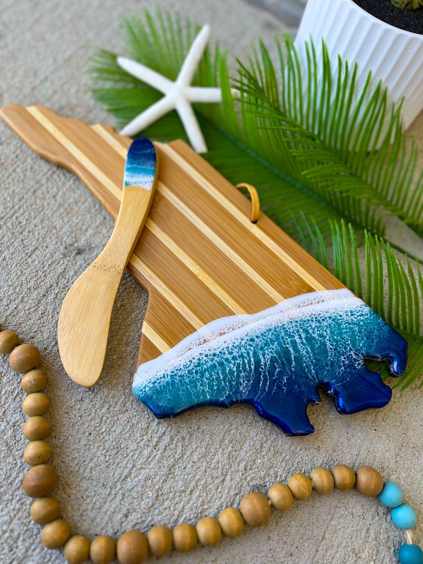North Carolina Cheese Board Gift Set, Bamboo Serving Tray with Ocean Resin Art, Coastal Home Decor, Outer Banks Art, Holiday Hostess Gift