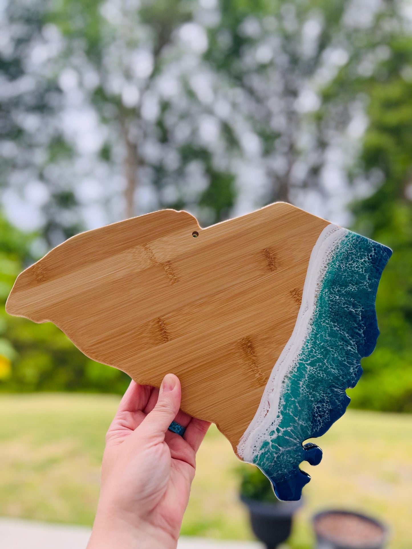 South Carolina Bamboo Serving Board with Ocean Resin Art, State Shaped Charcuterie Board, Coastal Beach House Decor, Hilton Head Gift