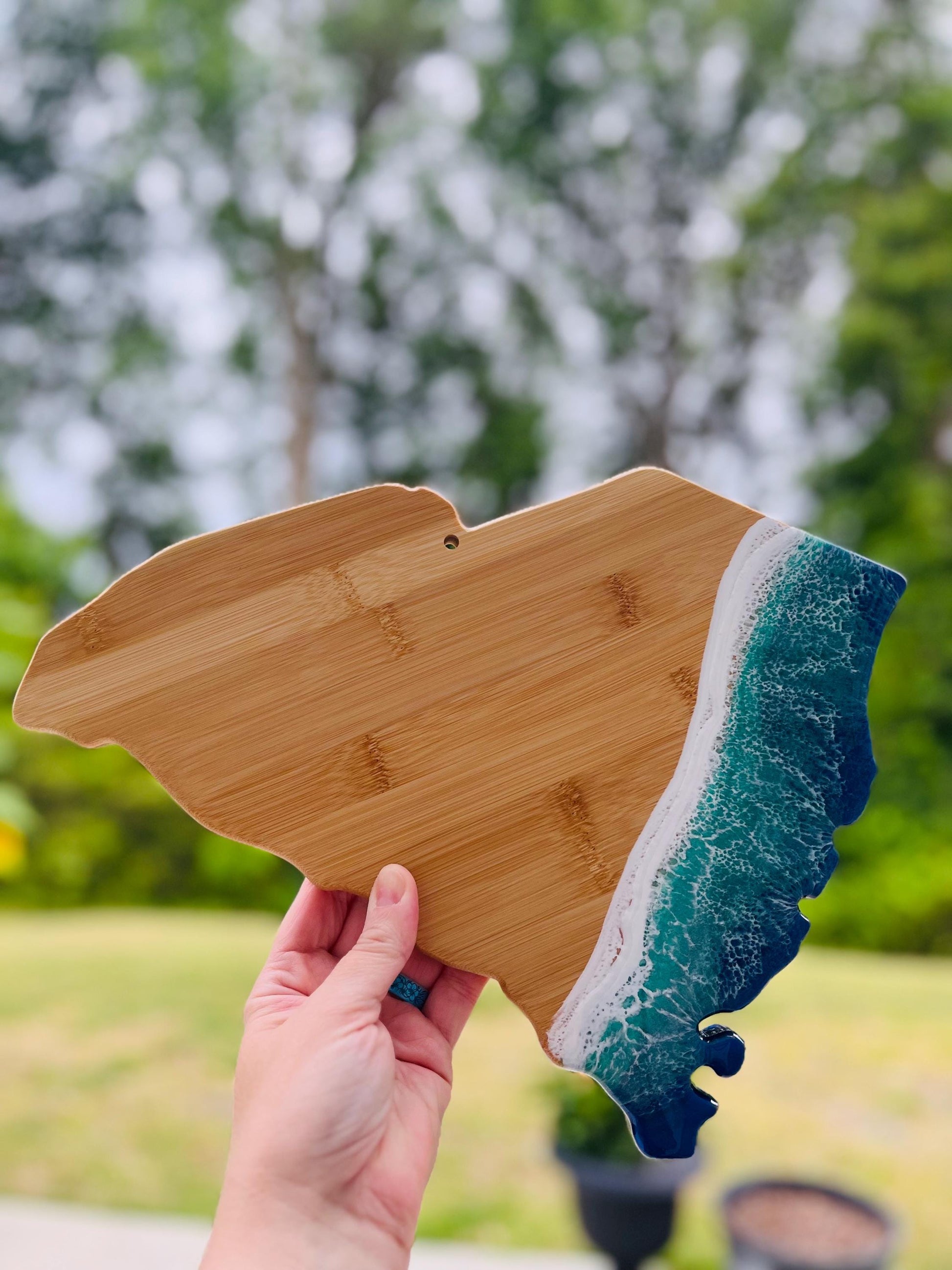 South Carolina Bamboo Serving Board with Ocean Resin Art, State Shaped Charcuterie Board, Coastal Beach House Decor, Hilton Head Gift