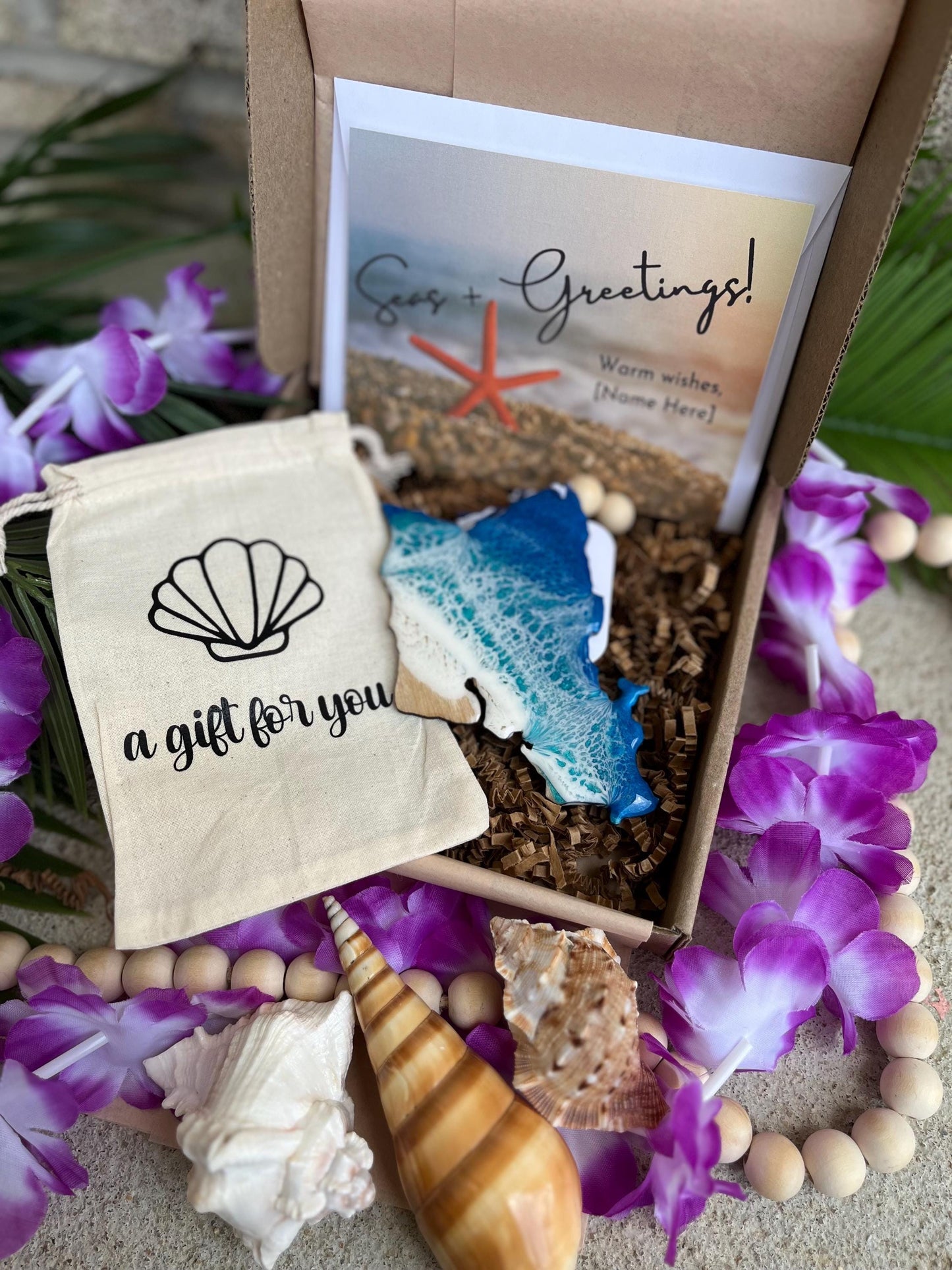 Hawaii Island Ocean Resin Ornament Gift Box with Custom Bag and Card, Coastal Decor, Hawaii Gifts, Ocean Lover Gifts, Eco-Friendly Packaging