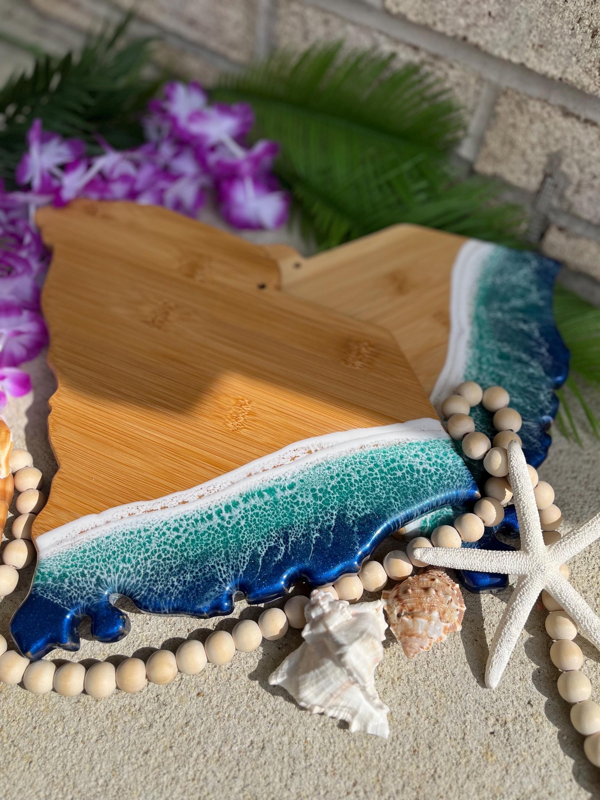 South Carolina Bamboo Serving Board with Ocean Resin Art, State Shaped Charcuterie Board, Coastal Beach House Decor, Hilton Head Gift