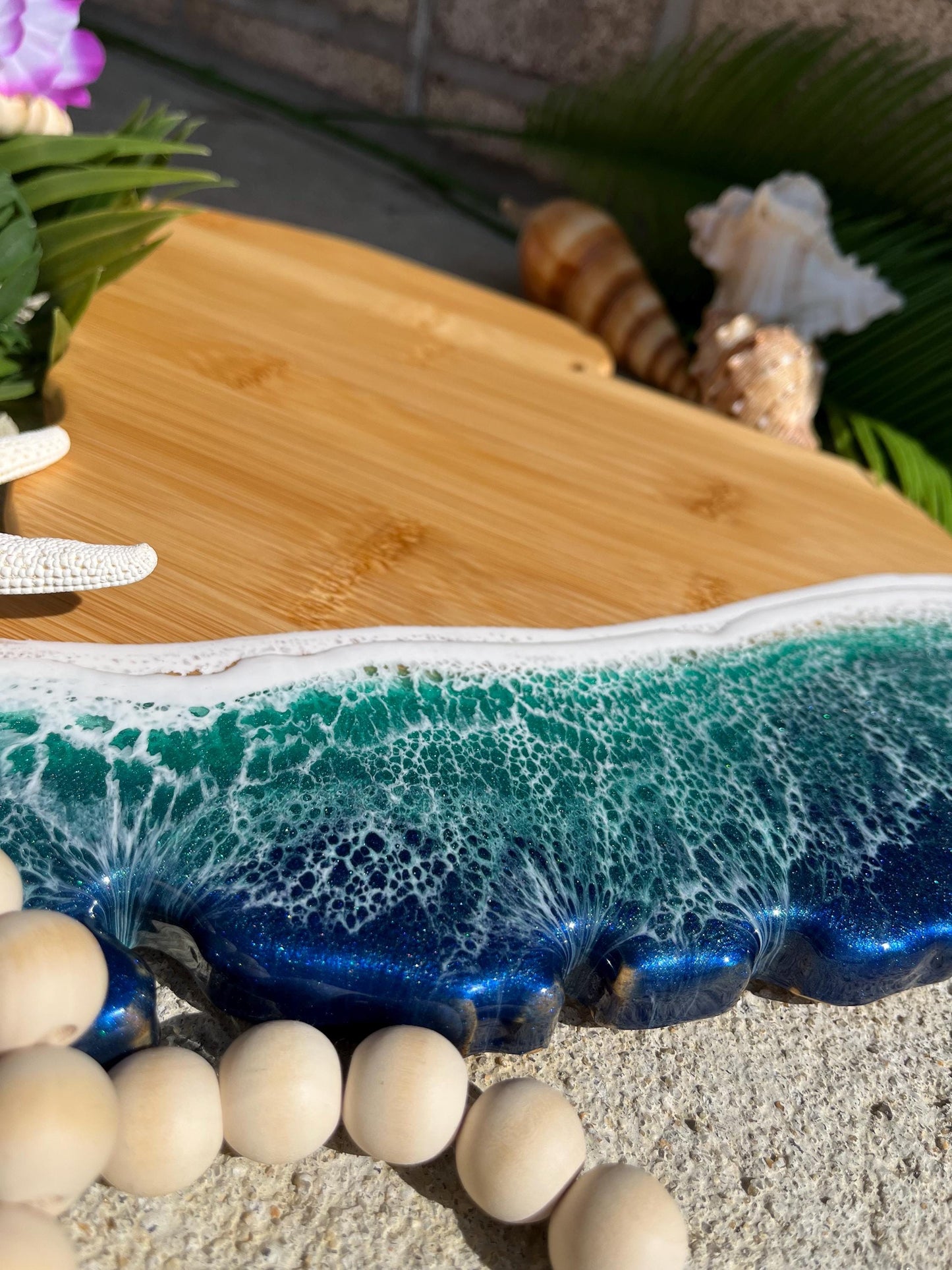South Carolina Bamboo Serving Board with Ocean Resin Art, State Shaped Charcuterie Board, Coastal Beach House Decor, Hilton Head Gift