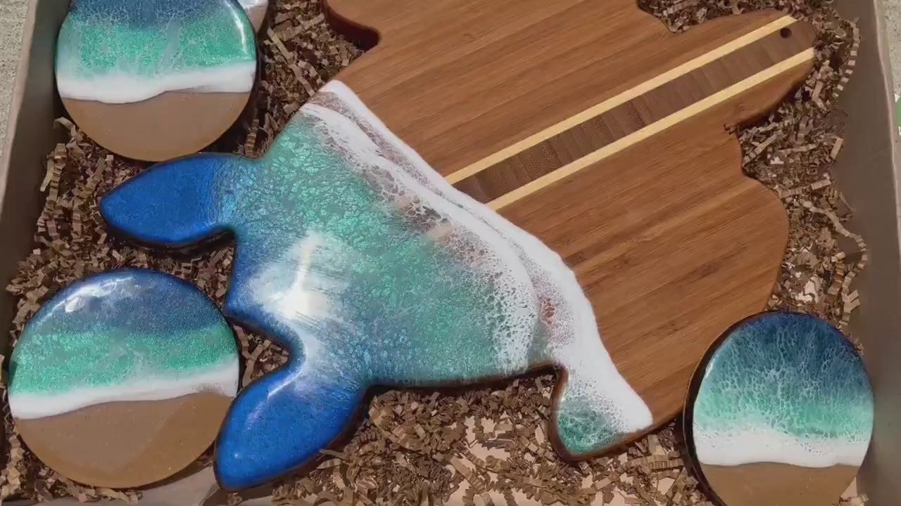 Sea Turtle Serving Board and Coaster Christmas Gift Box, Ocean Resin Art, Sea Turtle Decor, Beach Gifts