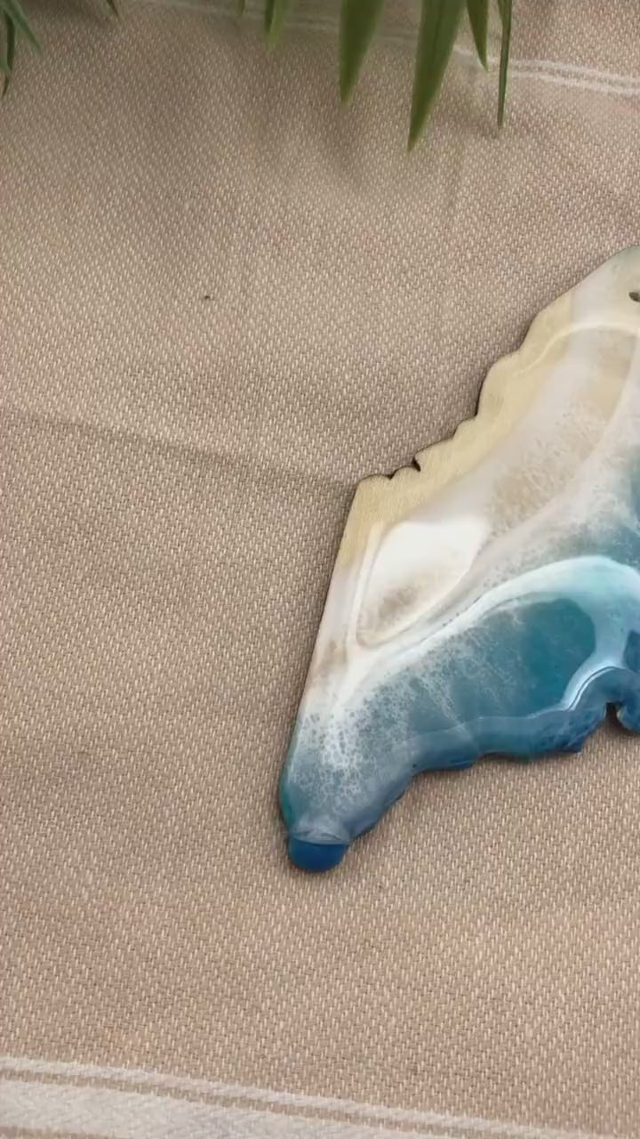 Maine Ornament, Beach Resin, Ocean Resin Art, Maine Gift, Christmas Ornaments, Beach Gifts, State Ornaments, Christmas in July